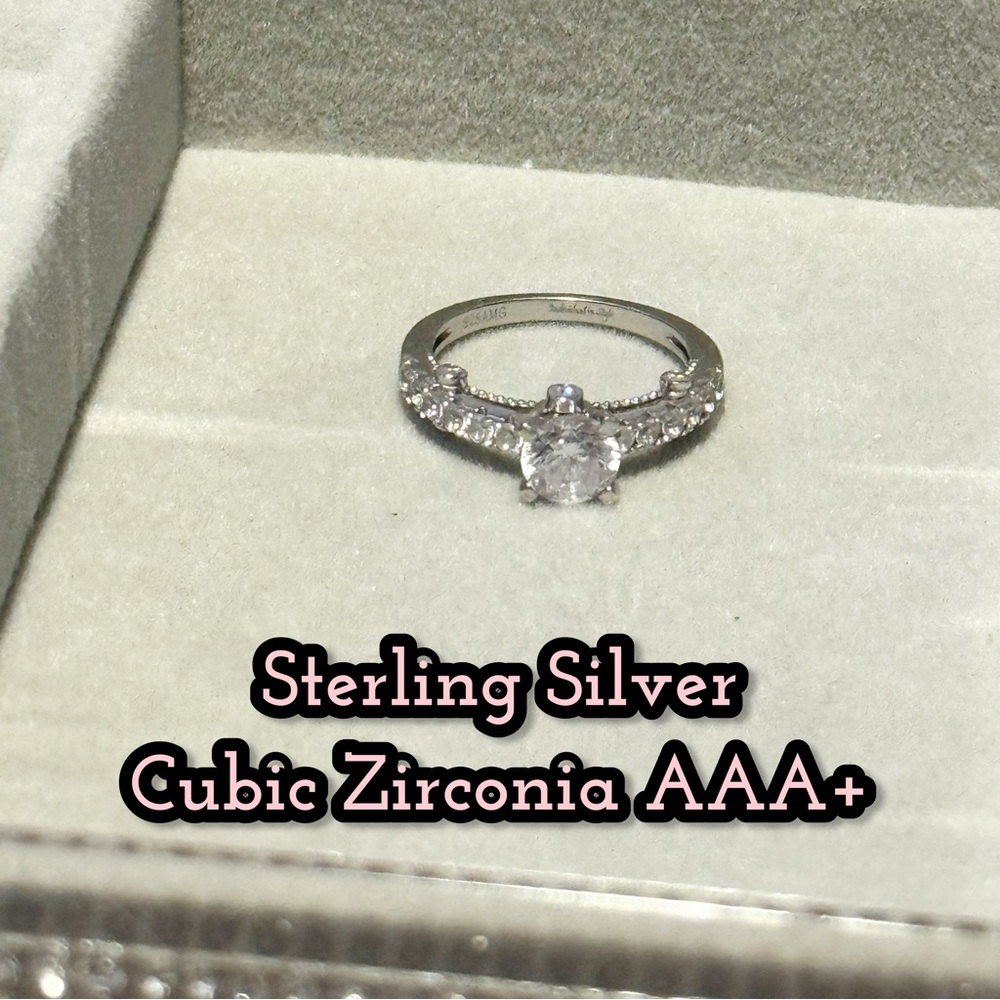 White ring in sterling silver!